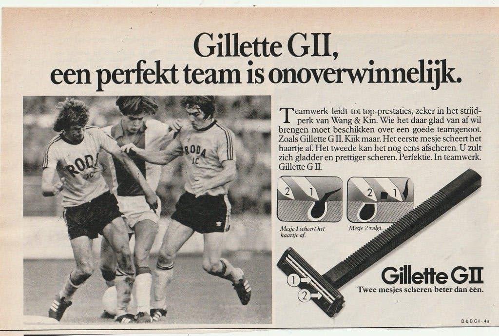 retro reclame 1980 Gilette met Ajax & Roda voetballers, Verzamelen, Verzenden, Overige typen