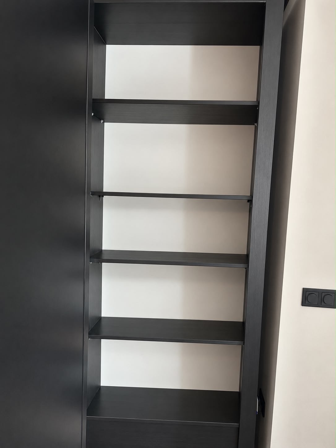 Deurkast softblack 235x95x55, Ophalen of Verzenden, Zo goed als nieuw