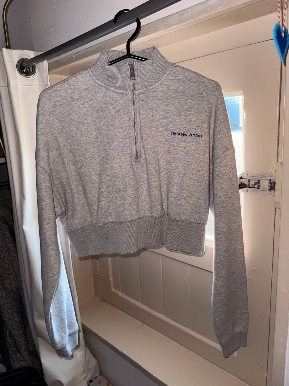 Crop sweatshirt, Kleding | Dames, Truien en Vesten, Ophalen of Verzenden, Zo goed als nieuw, Maat 36 (S), Grijs