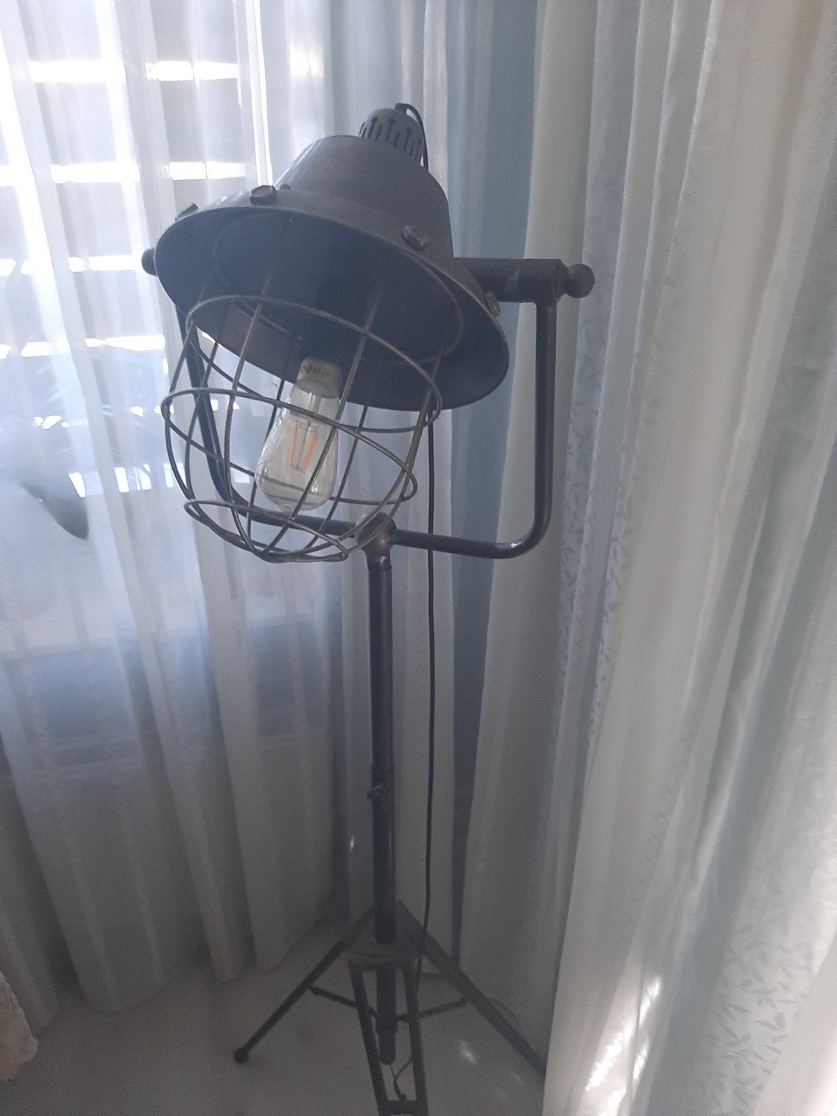 industriele lamp, Huis en Inrichting, Lampen | Vloerlampen, Ophalen, E27 (groot), Zo goed als nieuw, Metaal