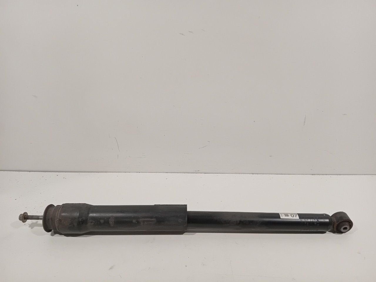 Schokbreker links achter Toyota Aygo, Onderdelen@venauto.nl, Van der Ven Autorecycling B.V., Gebruikt, Ettenseweg 76, 4706 PB Roosendaal, The Netherlands