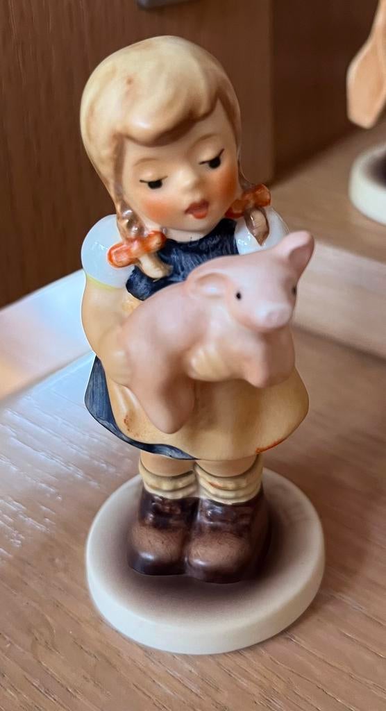 Hummel 2052 Pigtails, Verzamelen, Ophalen of Verzenden, Zo goed als nieuw, Hummel