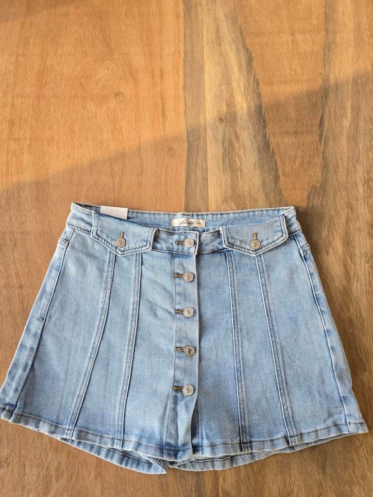 Lichtblauwe denim skort maat M NIEUW, Blauw, Maat 46/48 (XL) of groter, Nieuw, Ophalen of Verzenden