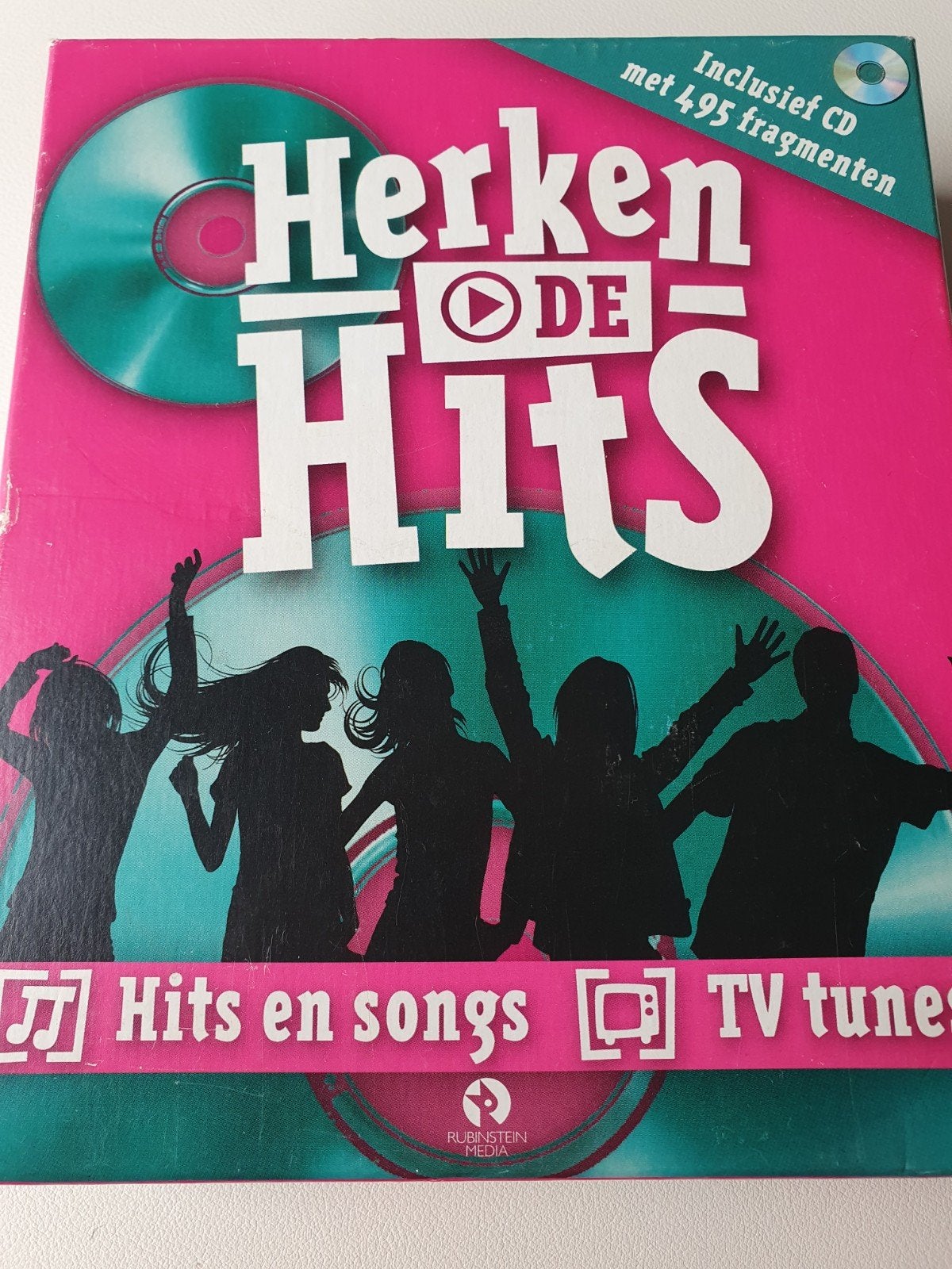 2 super leuke muziekspellen: Herken de hits & Crypto hits!, Hobby en Vrije tijd, Vijf spelers of meer, Ophalen of Verzenden, Zo goed als nieuw