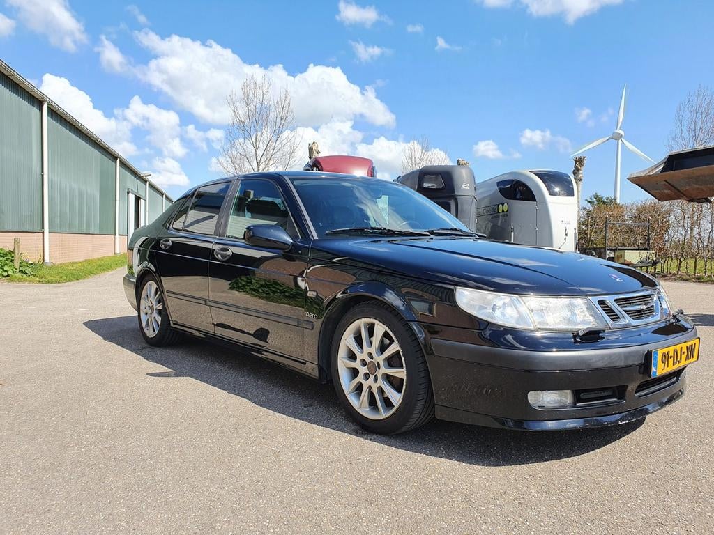 Saab 9-5 2.3 T 300pk (lees beschrijving), Voorwielaandrijving, 1490 kg, 4 cilinders, Zwart