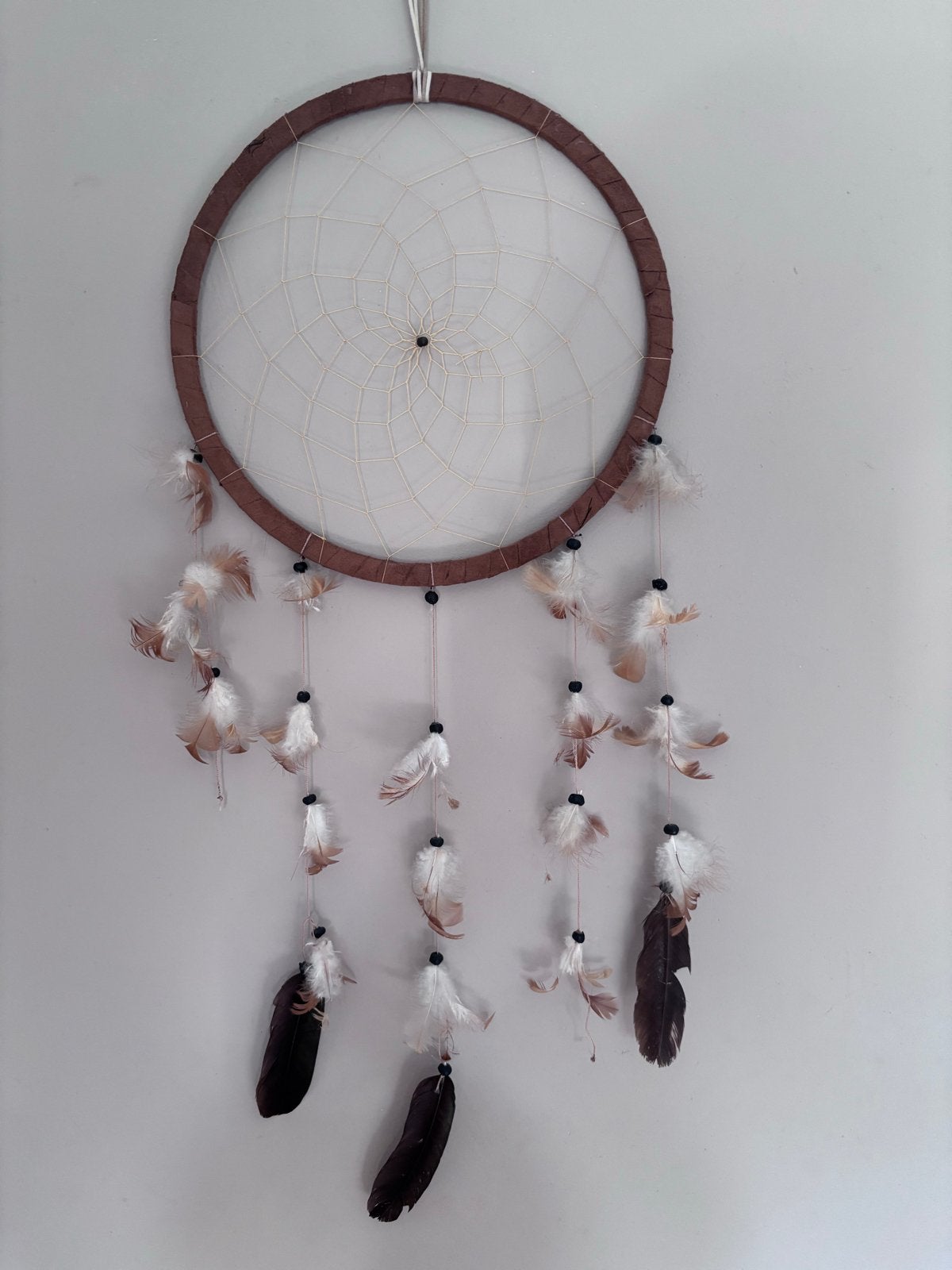 Mooie bruine dromenvanger met veren - 70 cm, Boho, Ophalen of Verzenden, Zo goed als nieuw, Bruin