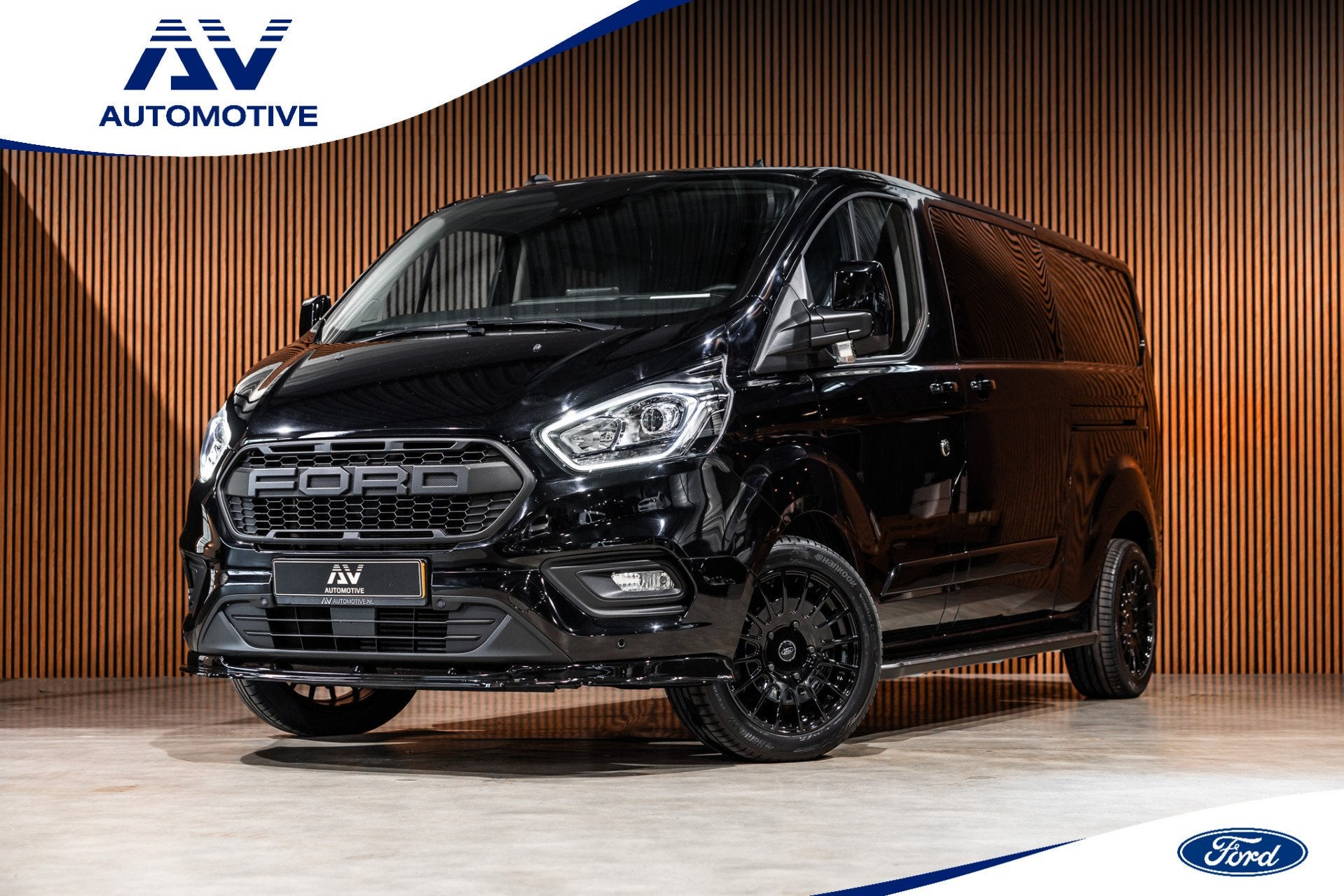 Ford Transit Custom 320 2.0 TDCI 170 PK L2H1 Limited DC | Ca, Auto's, 15 km/l, Euro 6, 4 cilinders, Zwart