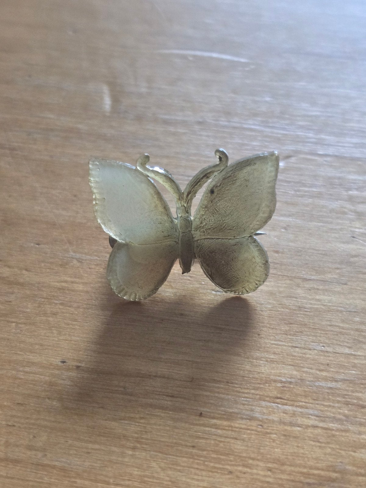 Vintage vlinder broche - Lichtgroen, Overige materialen, 4 tot 7 cm, Gebruikt, Ophalen of Verzenden