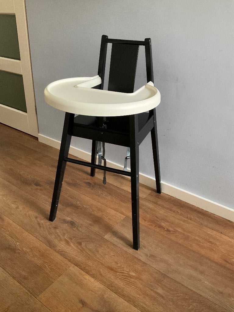 Ikea Blåmes houten kinderstoel, Kinderen en Baby's, Kinderstoelen, Ophalen, Gebruikt, Overige typen, Afneembaar eetblad
