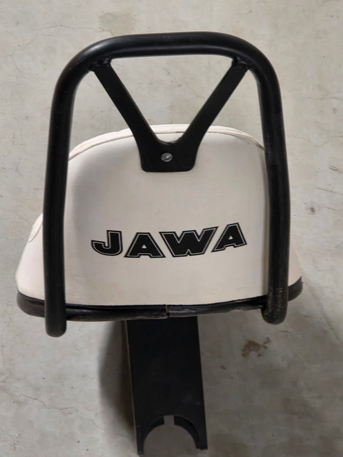 Jawa buddyseat zadel wit met beugel en drager - origineel, Fietsen en Brommers, Ophalen of Verzenden, Zo goed als nieuw, Zadel