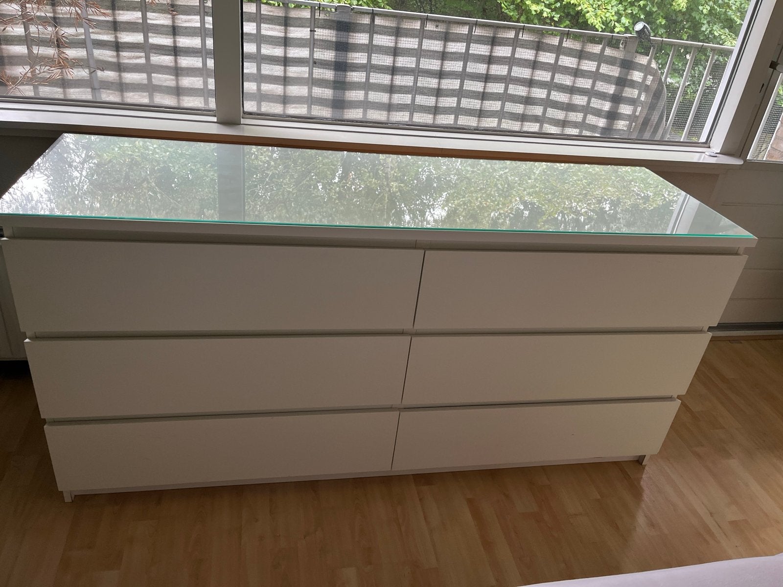 IKEA MALM ladekast met 6 lades en glazen plaat, 5 laden of meer, 150 tot 200 cm, Ophalen of Verzenden, Zo goed als nieuw