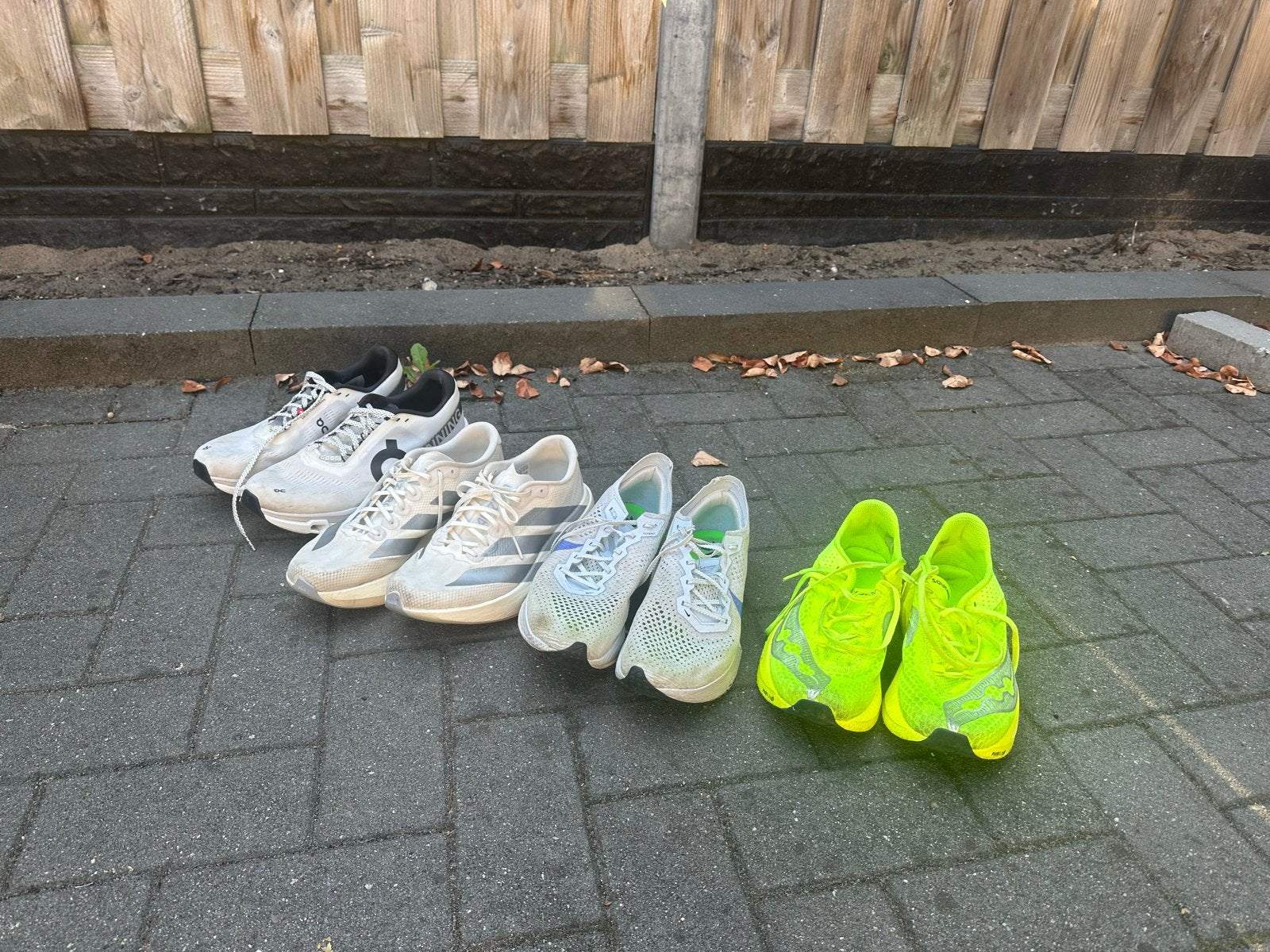 Diverse hardloopschoenen maat 43 (wedstrijd en training), Sport en Fitness, Loopsport en Atletiek, Overige merken, Gebruikt, Hardloopschoenen