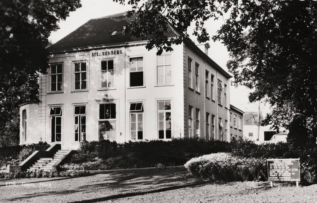 Ede -  Gemeentehuis., Ophalen of Verzenden, 1960 tot 1980, Ongelopen, Gelderland