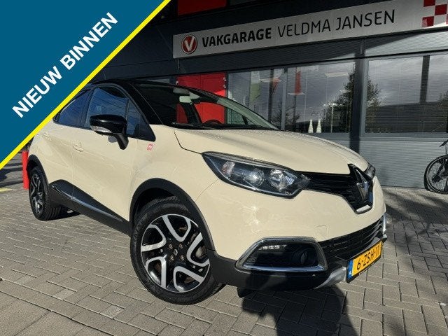 Renault Captur 0.9 TCe Helly Hansen, Auto's, Gebruikt, Zwart, Origineel Nederlands, Handgeschakeld