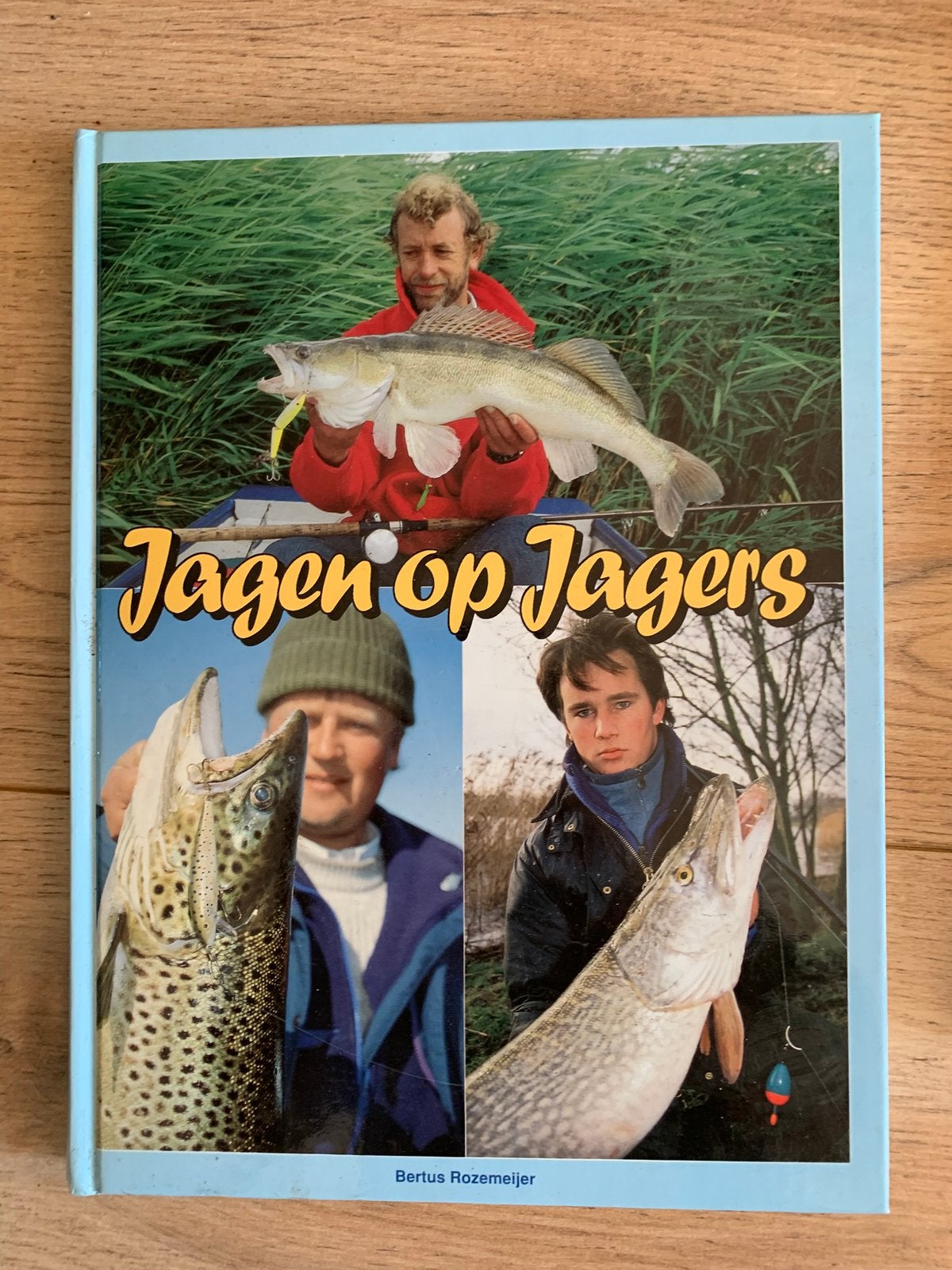 Hengelsport visboeken jagen op jagers snoek snoekbaars baars, Ophalen of Verzenden, Zo goed als nieuw, Overige typen