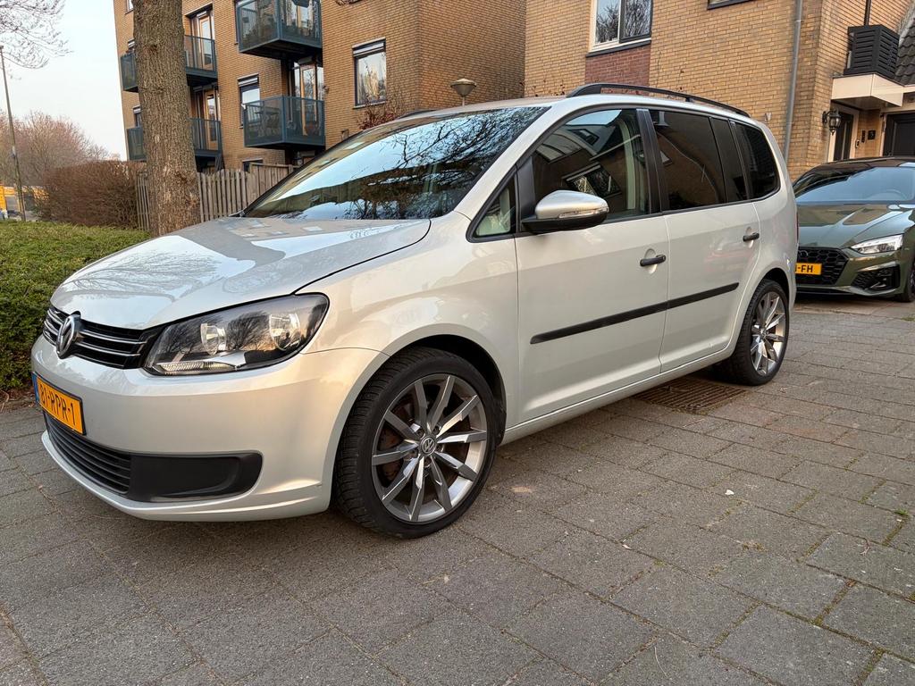 Volkswagen Touran 1.4 TSI 103KW Cross 2011 Grijs, Voorwielaandrijving, 15 km/l, 1416 kg, 4 cilinders