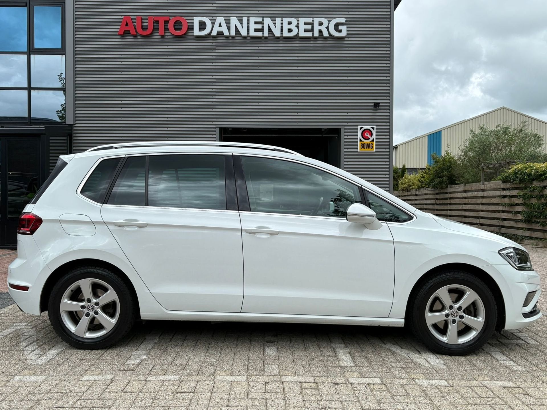 Volkswagen Golf Sportsvan 1.5 TSI ACT Highline Edition NIEUW, Auto's, Dealer onderhouden, Stof, 1498 cc, 4 cilinders