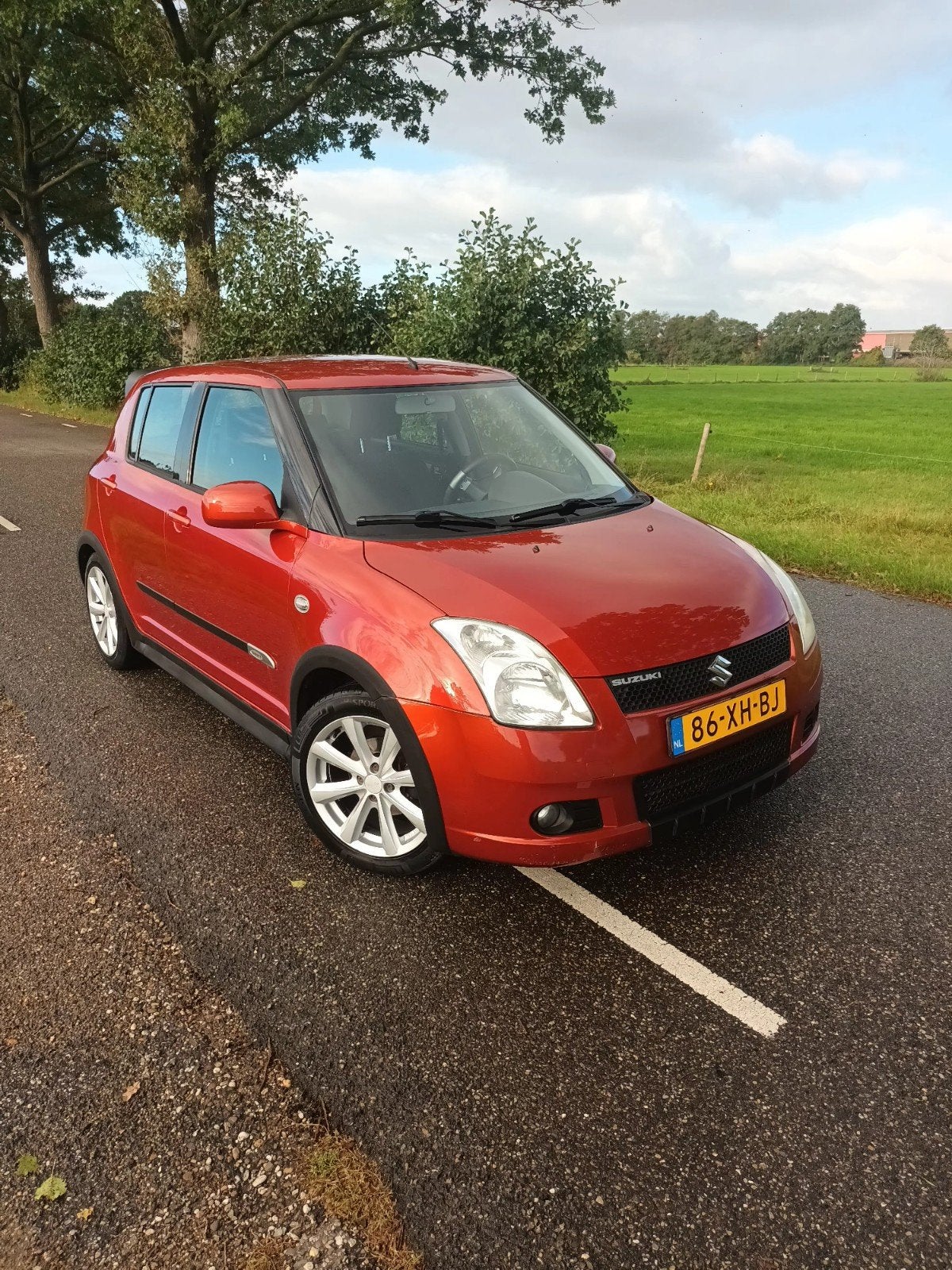 Suzuki Swift 1.3 gt sportline exclusive., Auto's, Voorwielaandrijving, Stof, 40 €/maand, Zwart