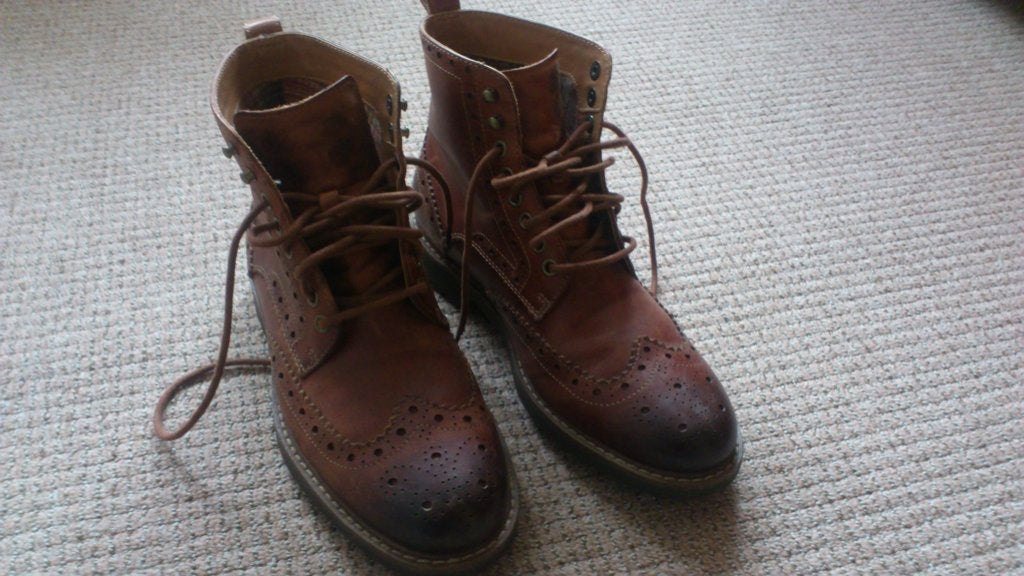 Hoge Clarks schoenen. Mt 40. Nauwelijks gedragen., Bruin, Clarks, Ophalen of Verzenden, Zo goed als nieuw