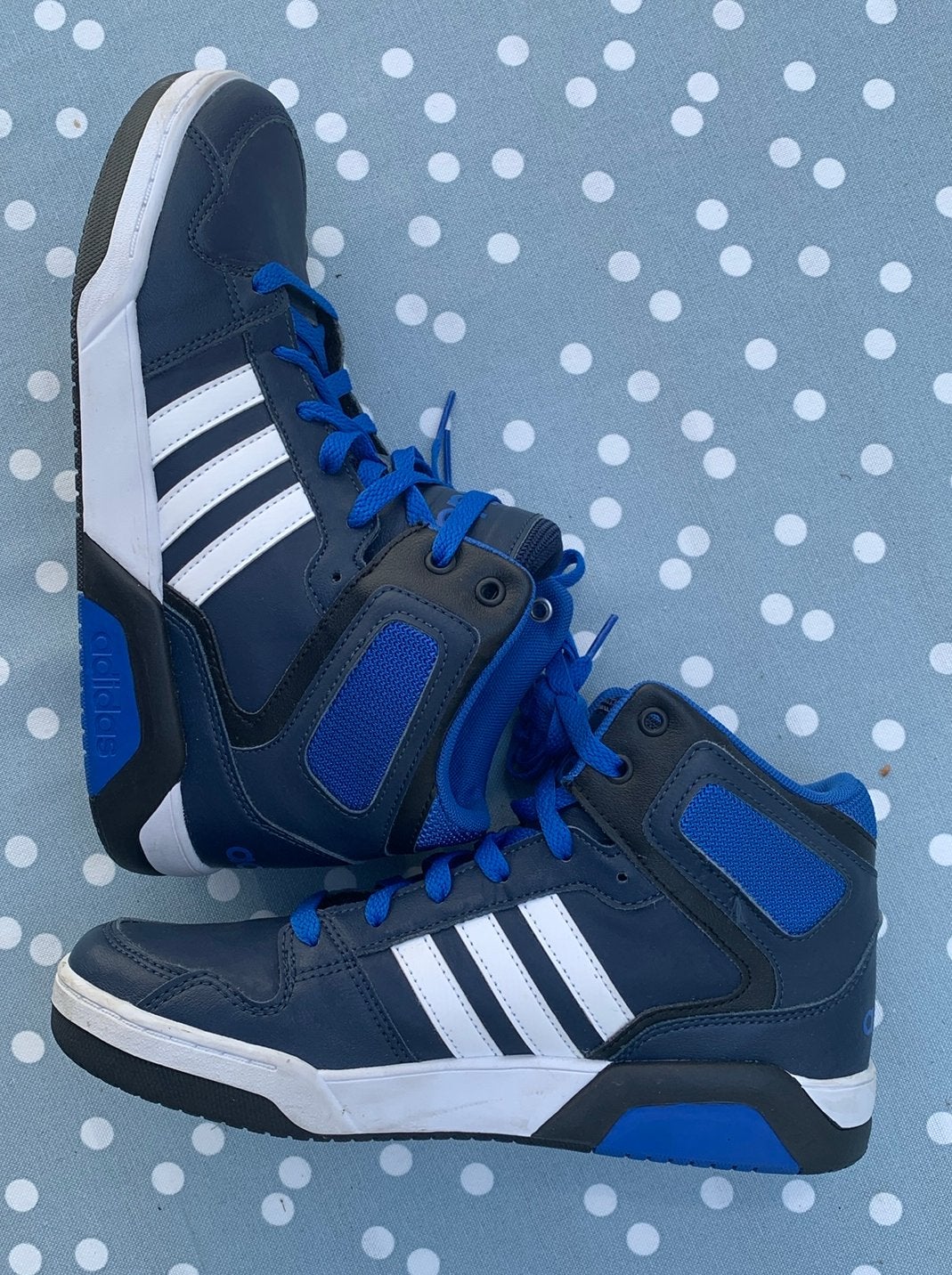 Adidas maat 38 3/8 ongedragen (neo comfort footbed), Ophalen, Jongen of Meisje, Schoenen, Zo goed als nieuw