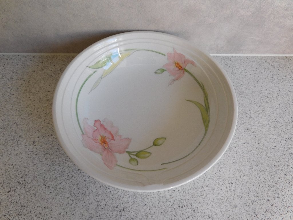Diep Bord 19 cm. Celebrity Johnson Brothers, Overige merken, Ophalen of Verzenden, Zo goed als nieuw, Bord(en)