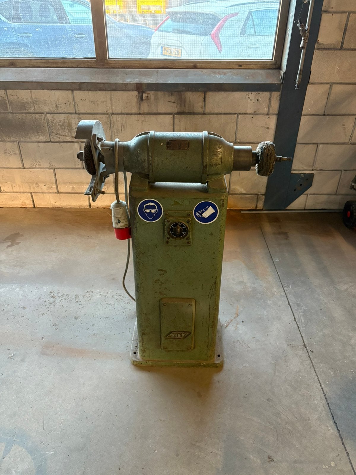 Machine staalborstel / polijstschijf, Ophalen, Zo goed als nieuw, 1200 watt of meer, Overige typen