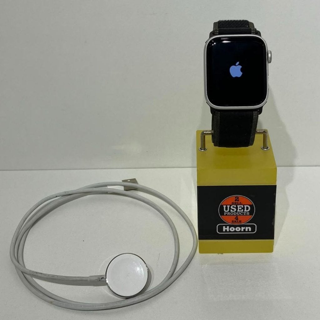 Apple Watch SE GEN 2 44mm GPS/LTE met Lader, Ophalen of Verzenden, Zo goed als nieuw, Zwart, IOS