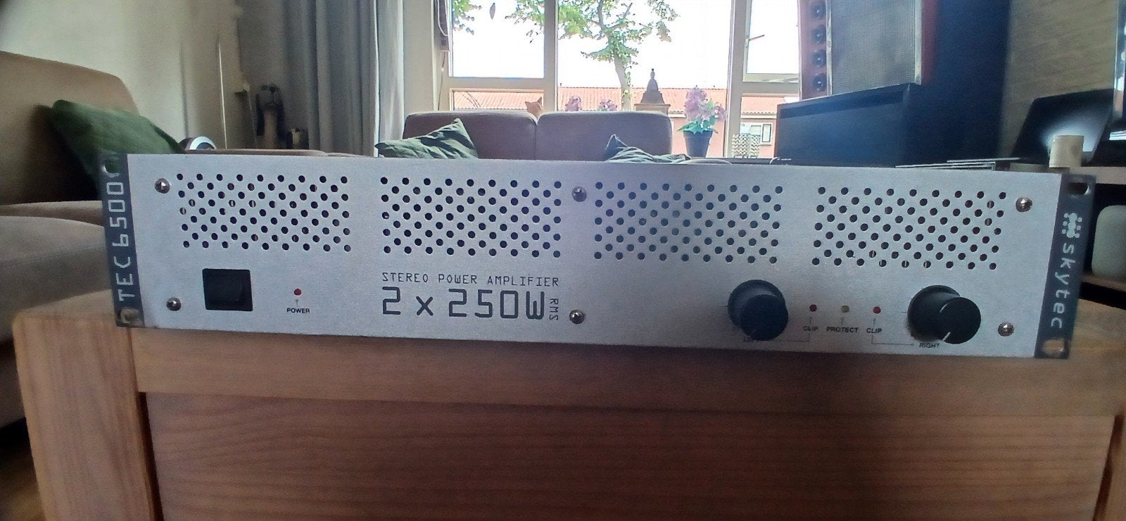 Skytec Tec-6500 eindversterker., Ophalen, Gebruikt, Minder dan 500 watt, P.A.