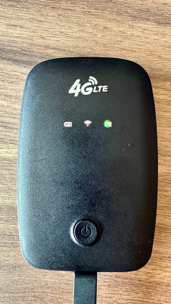 4G LTE MiFi Router | Mobiele Hotspot | Model MF901, Computers en Software, Routers en Modems, Ophalen, Gebruikt, Router met modem