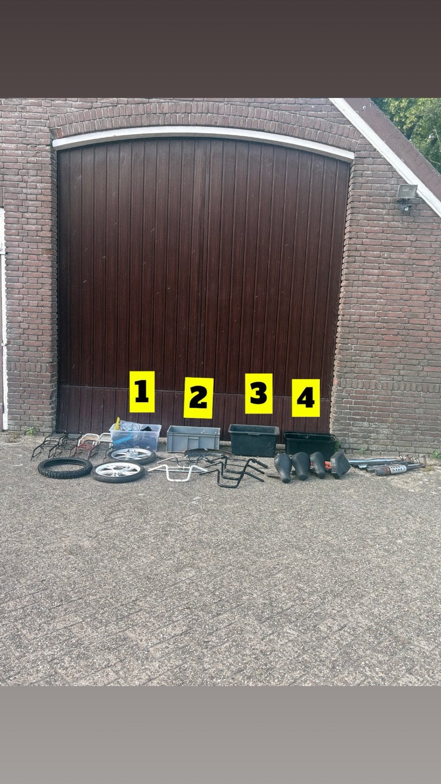 Hele boel tomos onderdelen, Ophalen