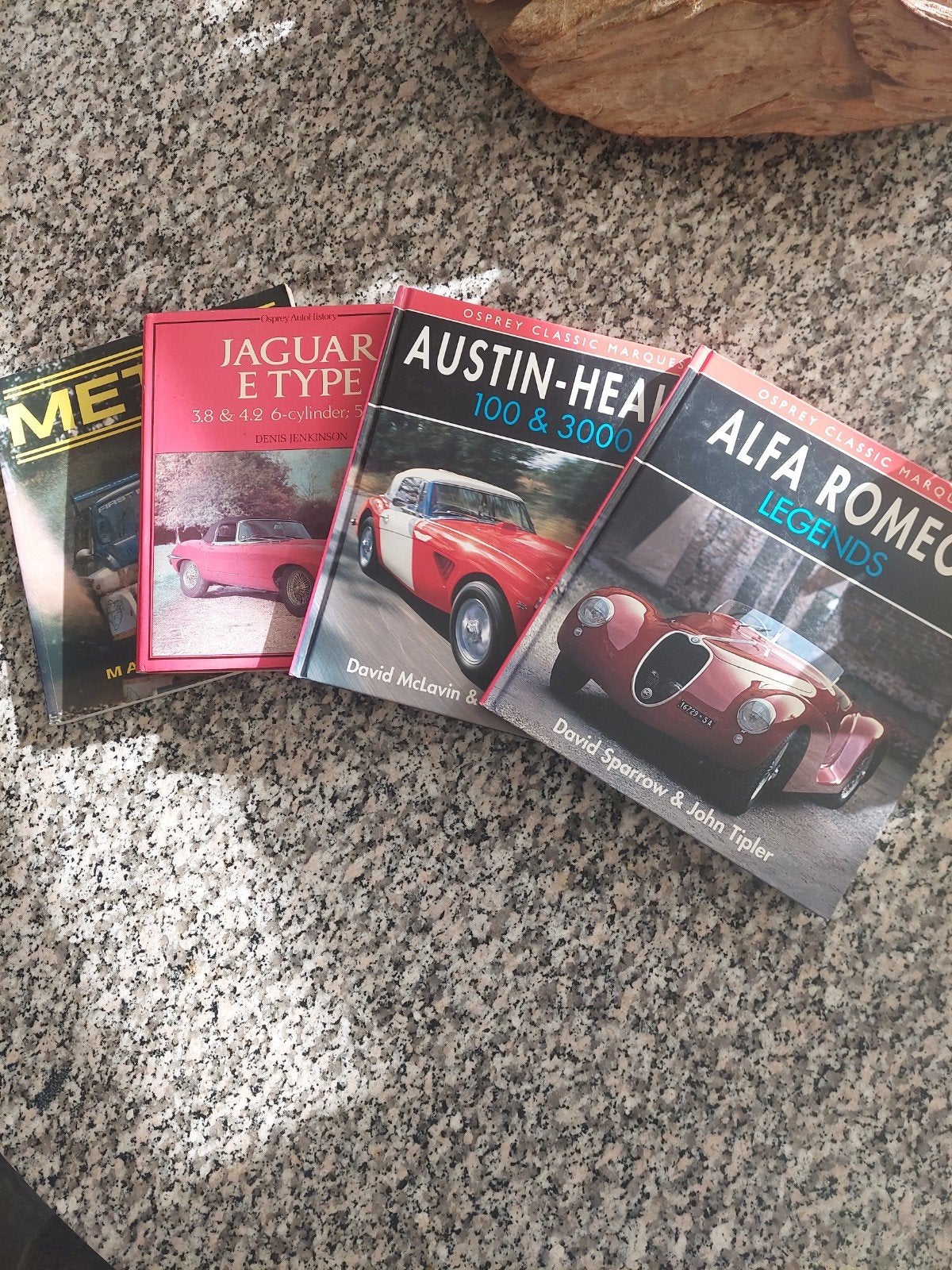 4 mooie boeken van uitgever osprey,  alfa, metro, austin & J, Ophalen of Verzenden, Zo goed als nieuw, Overige merken