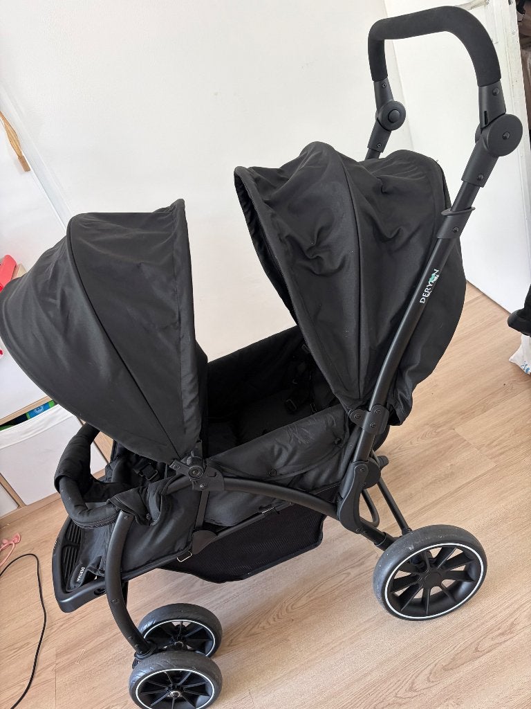 Deryan duo buggy, Kinderen en Baby's, Buggy's, Ophalen, Zo goed als nieuw, Overige merken, Verstelbare rugleuning