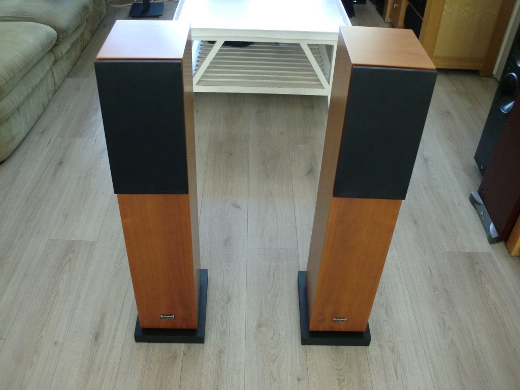 Audio Physic Yara Evolution nieuwstaat wood te beluisteren., Stereo speakers, Zo goed als nieuw, 60 tot 120 watt, Ophalen