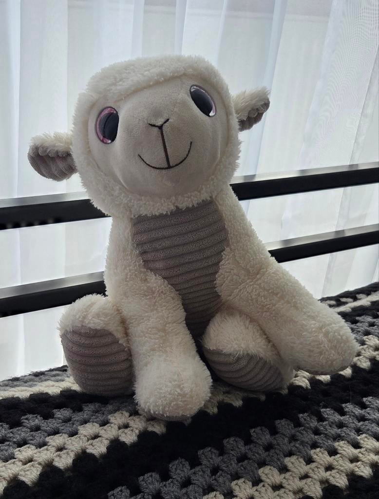 Schattige knuffel schaap - Zacht en knuffelbaar, Overige merken, Overige karakters, Overige typen, Ophalen of Verzenden