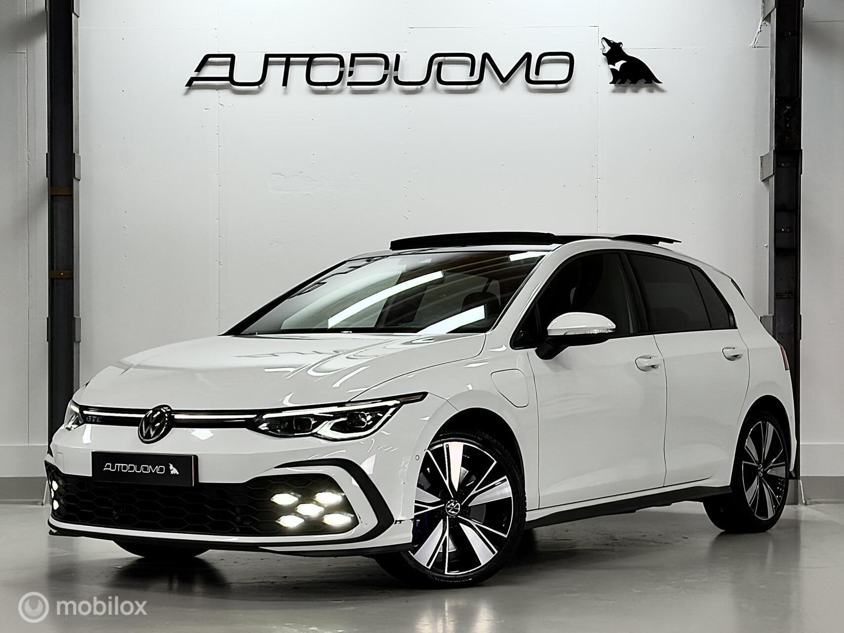 Volkswagen Golf 1.4 eHybrid GTE | Pano | IQ | Dodehoek | Cam, Auto's, Stof, Gebruikt, 4 cilinders, Wit
