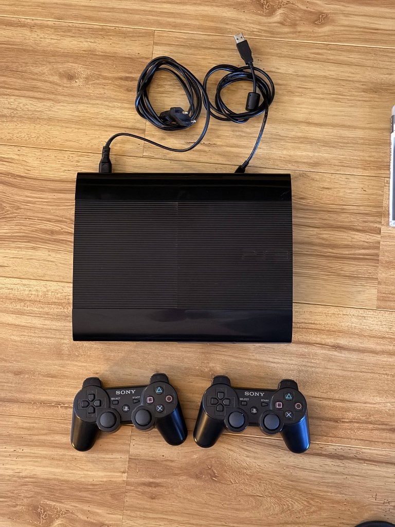 PS3 Super Slim 300GB (SSD) + 2 controllers + 7 games, Spelcomputers en Games, Ophalen, Met 2 controllers, 500 GB, Slim