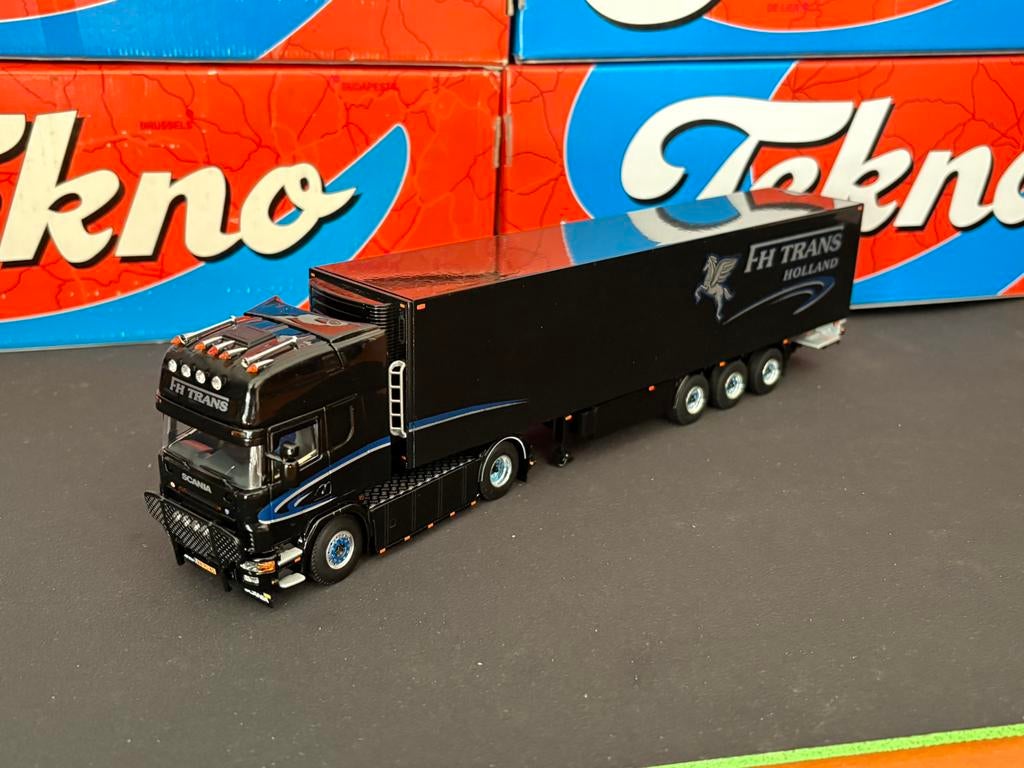 Wsi FH Trans, Hobby en Vrije tijd, Modelauto's | 1:50, Ophalen of Verzenden, Zo goed als nieuw, Bus of Vrachtwagen, Wsi