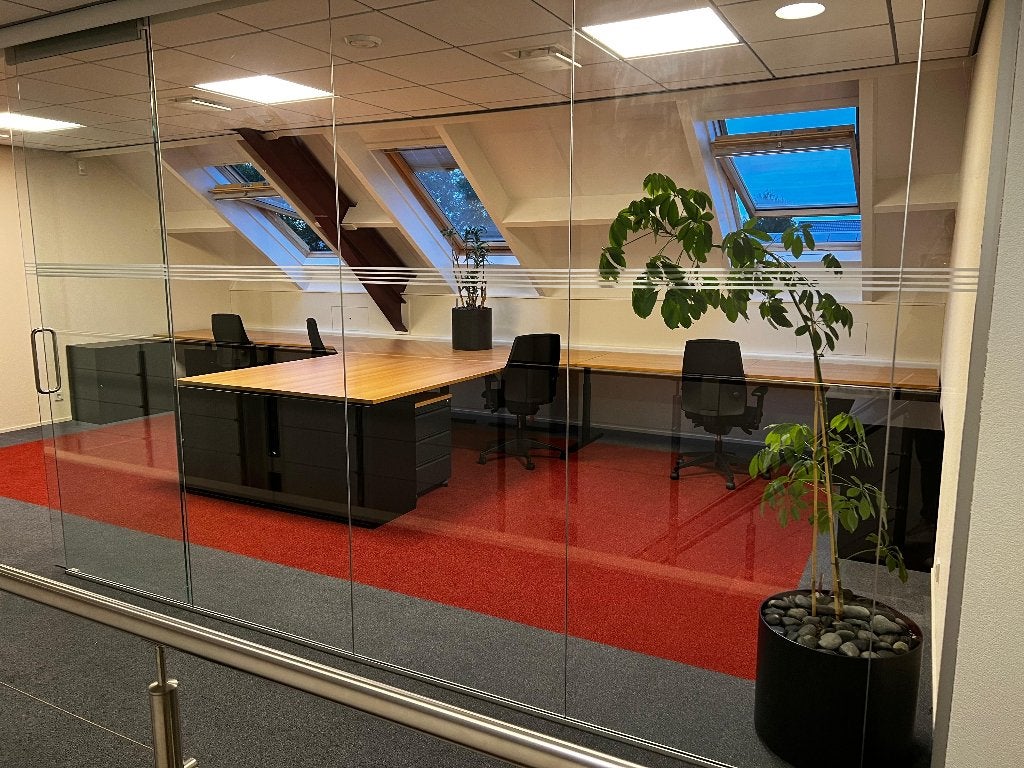 Kantoorruimte te huur in Drachten | Compleet ingericht, Zakelijke goederen, Bedrijfs Onroerend goed, 15 m², Huur, Bedrijfsruimte