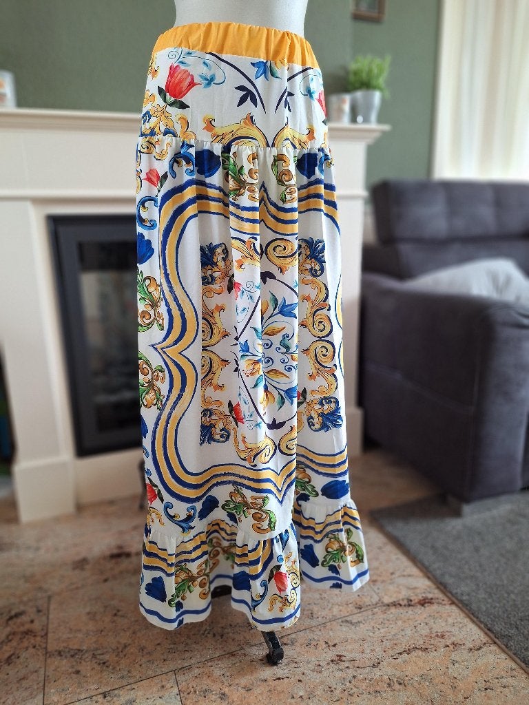 Made in Italy schitterende lange rok 36 38, Maat 38/40 (M), Made in Italy, Zo goed als nieuw, Onder de knie