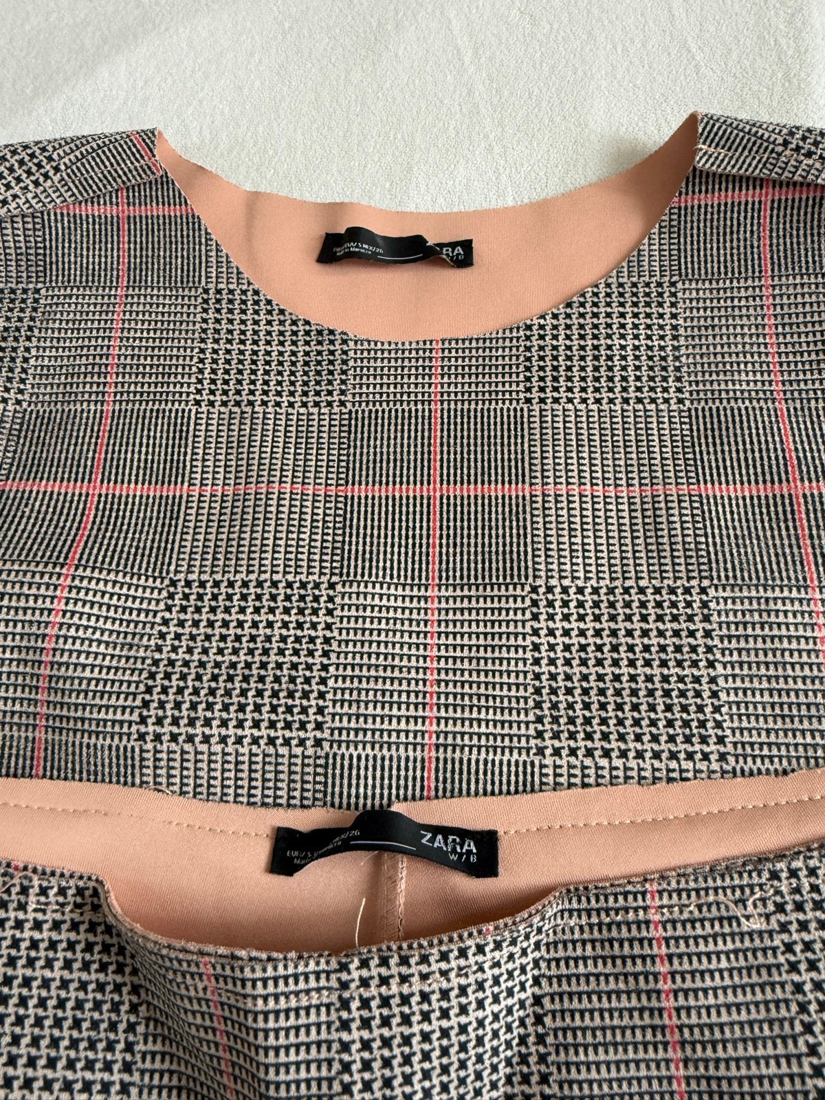 Zara geruite tweedelige set met roze accenten, Kleding | Dames, Ophalen of Verzenden, Zo goed als nieuw, Maat 36 (S), Grijs