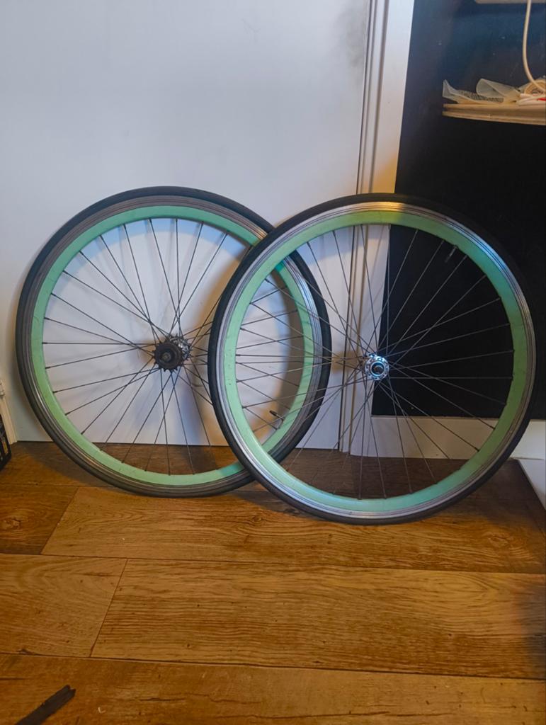 28 inch Fixie Wielset met Flip-Flop Naaf, Ophalen of Verzenden, Gebruikt, Stadsfiets, Wiel