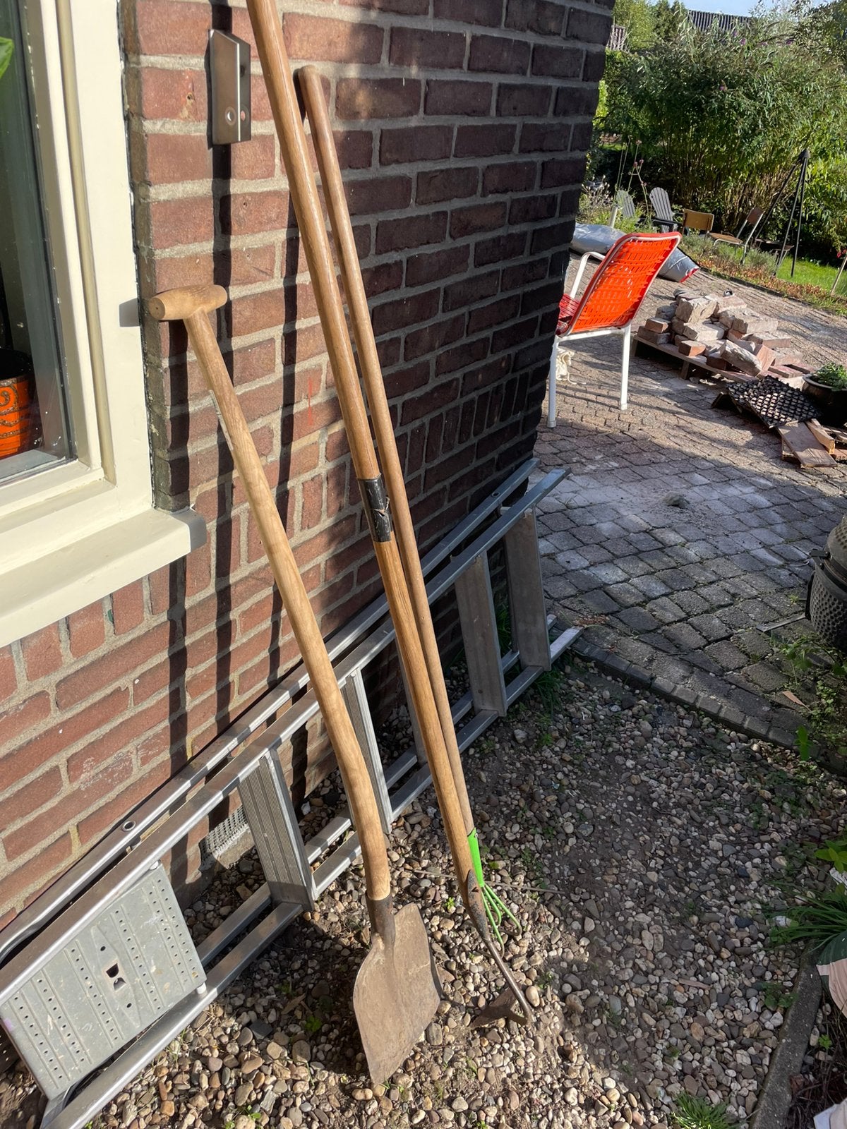 Schop, schoffel en hark, Tuin en Terras, Ophalen, Zo goed als nieuw, Schop