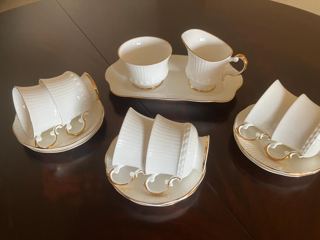 Servies kopjes en glazen, Ophalen of Verzenden, Glas, Overige stijlen, Kop(pen) en/of Schotel(s)