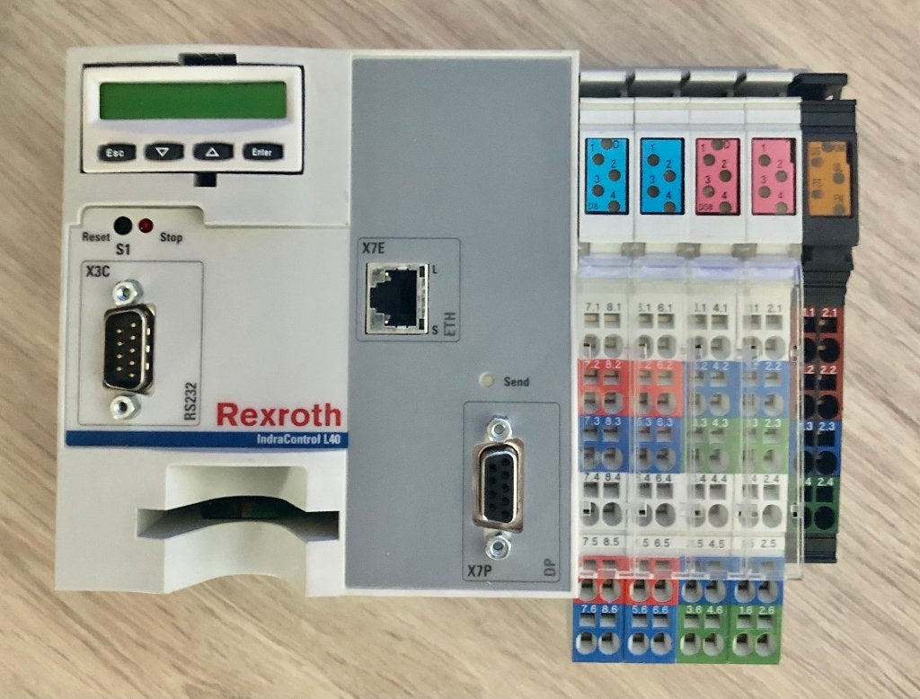 BOSCH REXROTH - IndraControl L40 - CML40.2-NP-330, Ophalen of Verzenden, Zo goed als nieuw