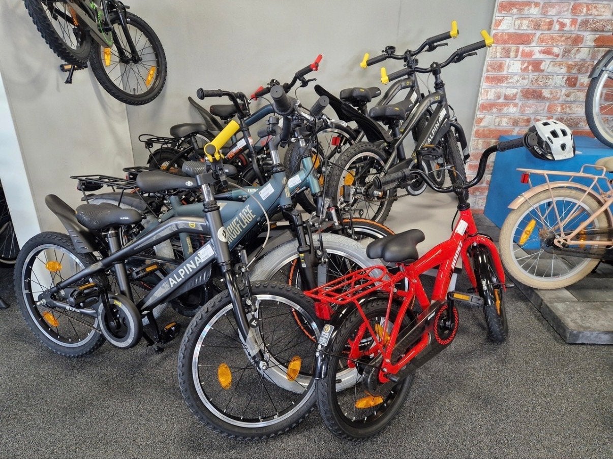 🔥 Laatste kinderfietsen – nu in de opruiming!, Terugtraprem, Zijwieltjes, 16 tot 20 inch, Nieuw
