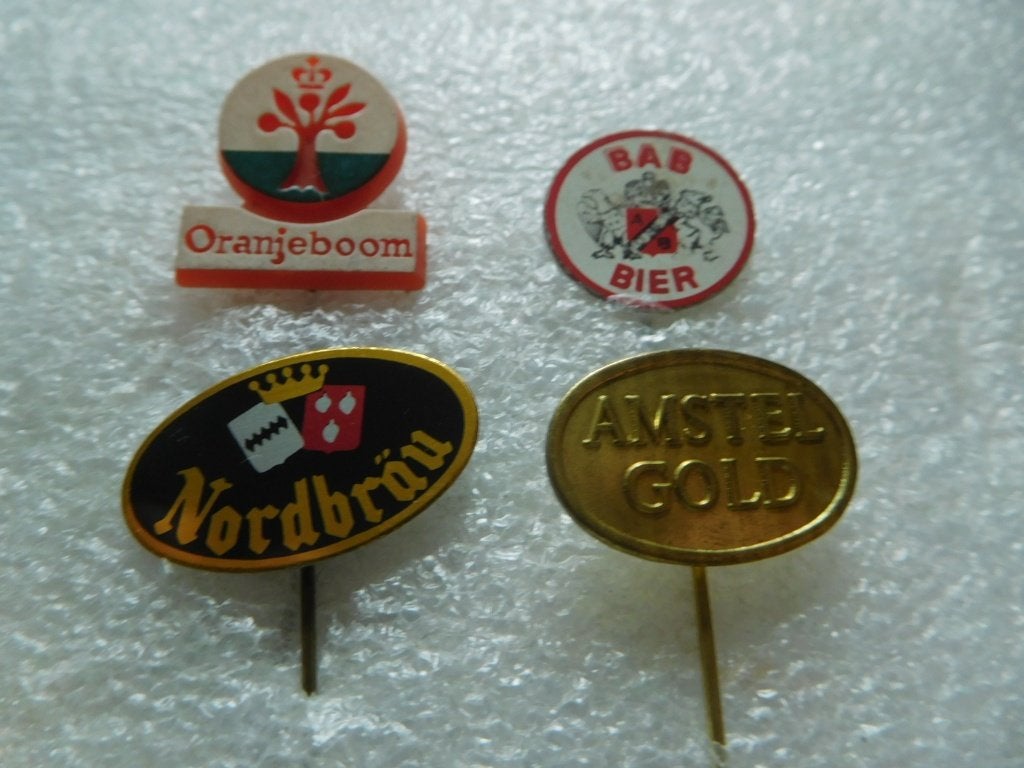4 x speldje biermerken, Verzamelen, Speldjes, Pins en Buttons, Verzenden, Zo goed als nieuw, Overige onderwerpen