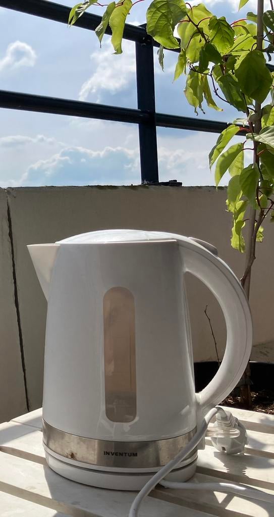 Waterkoker - Inventum - Wit, Witgoed en Apparatuur, 1 tot 2 liter, Ophalen, Gebruikt