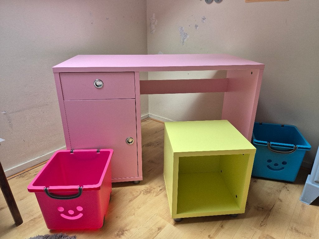Kinderbureau, Huis en Inrichting, Bureaus, Ophalen, 110 cm, Hout, Roze