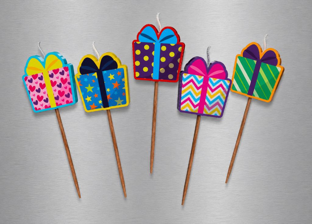 Setje verjaardagskaarsjes - cadeautjes taart cupcakes, Ophalen of Verzenden, Nieuw, Taarten of Cupcakes, Versiering