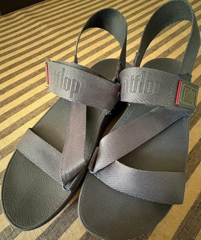 FitFlop Microwobbleboard Sandalen Maat 39 donkerblauw, Ophalen of Verzenden, Zo goed als nieuw, Grijs, Sandalen of Muiltjes